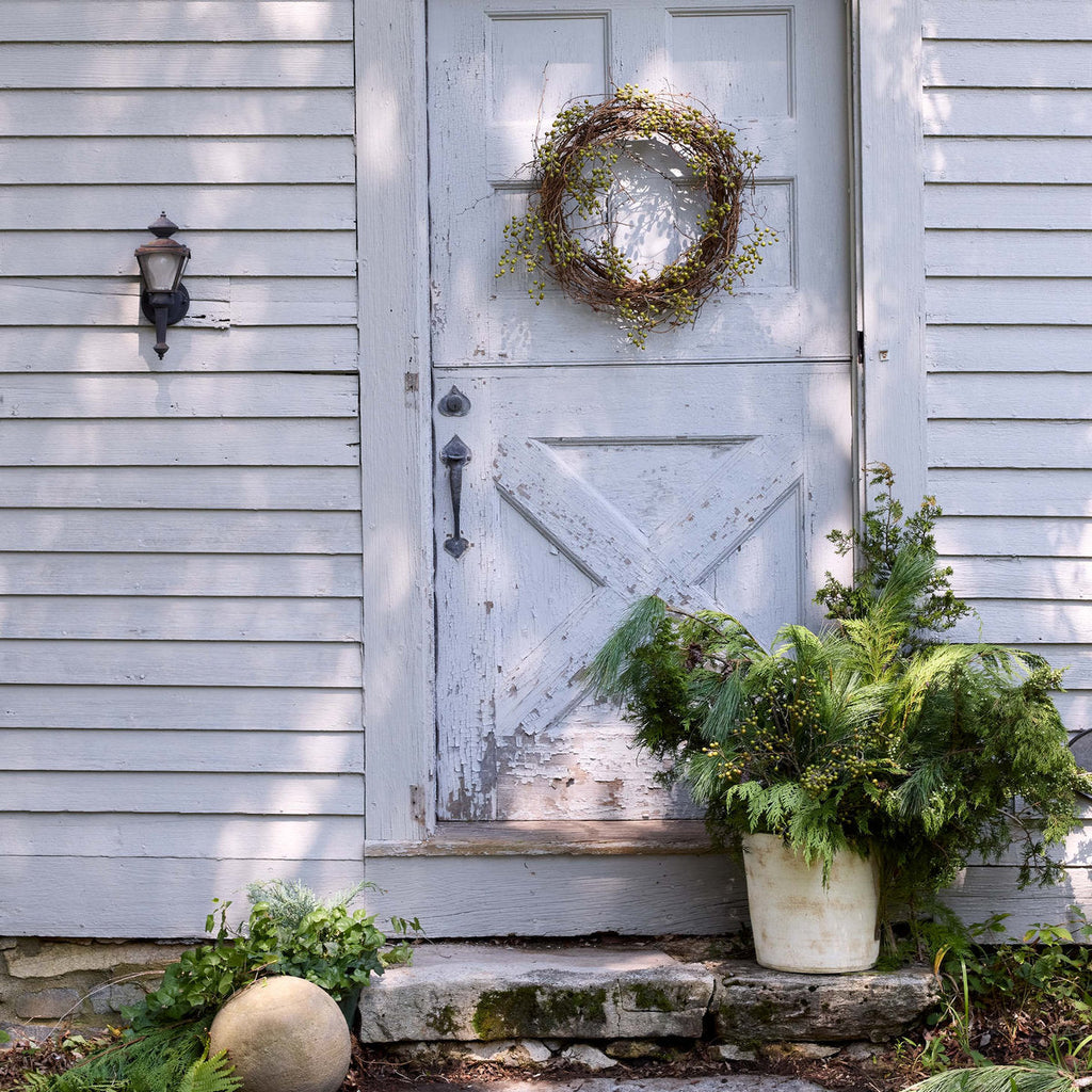 Terra Cotta Basic Planter, White Patina