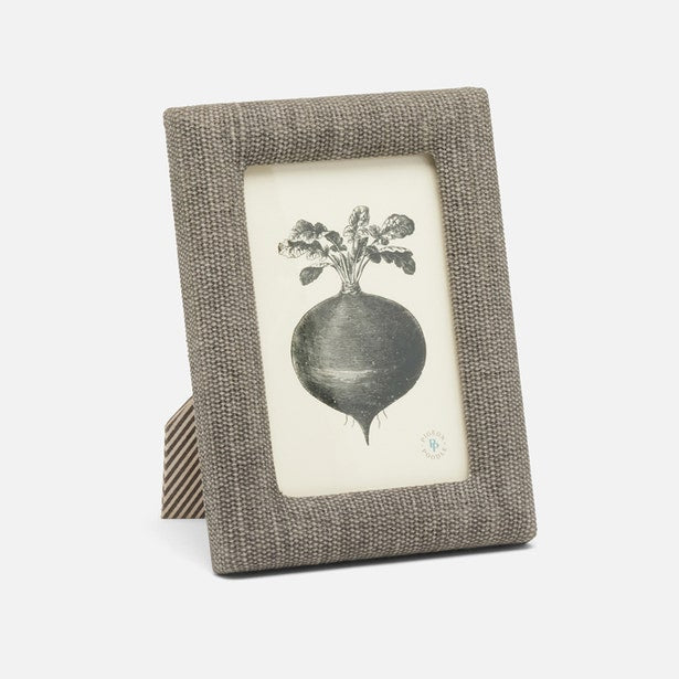 Kemi Light Gray Frame (8x10)