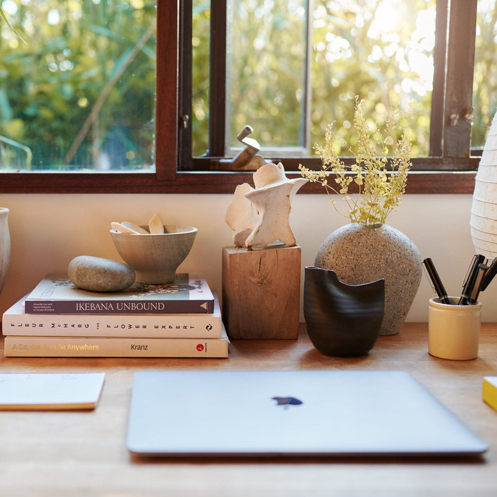 Bird Vase, Black