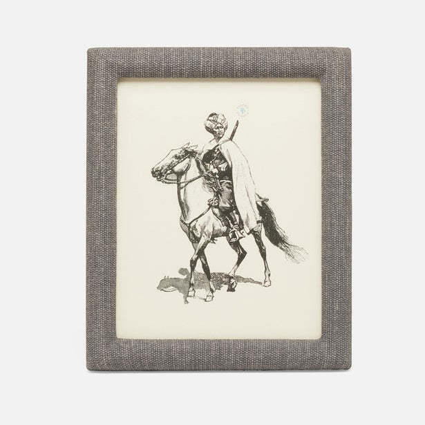 Kemi Light Gray Frame (8x10)
