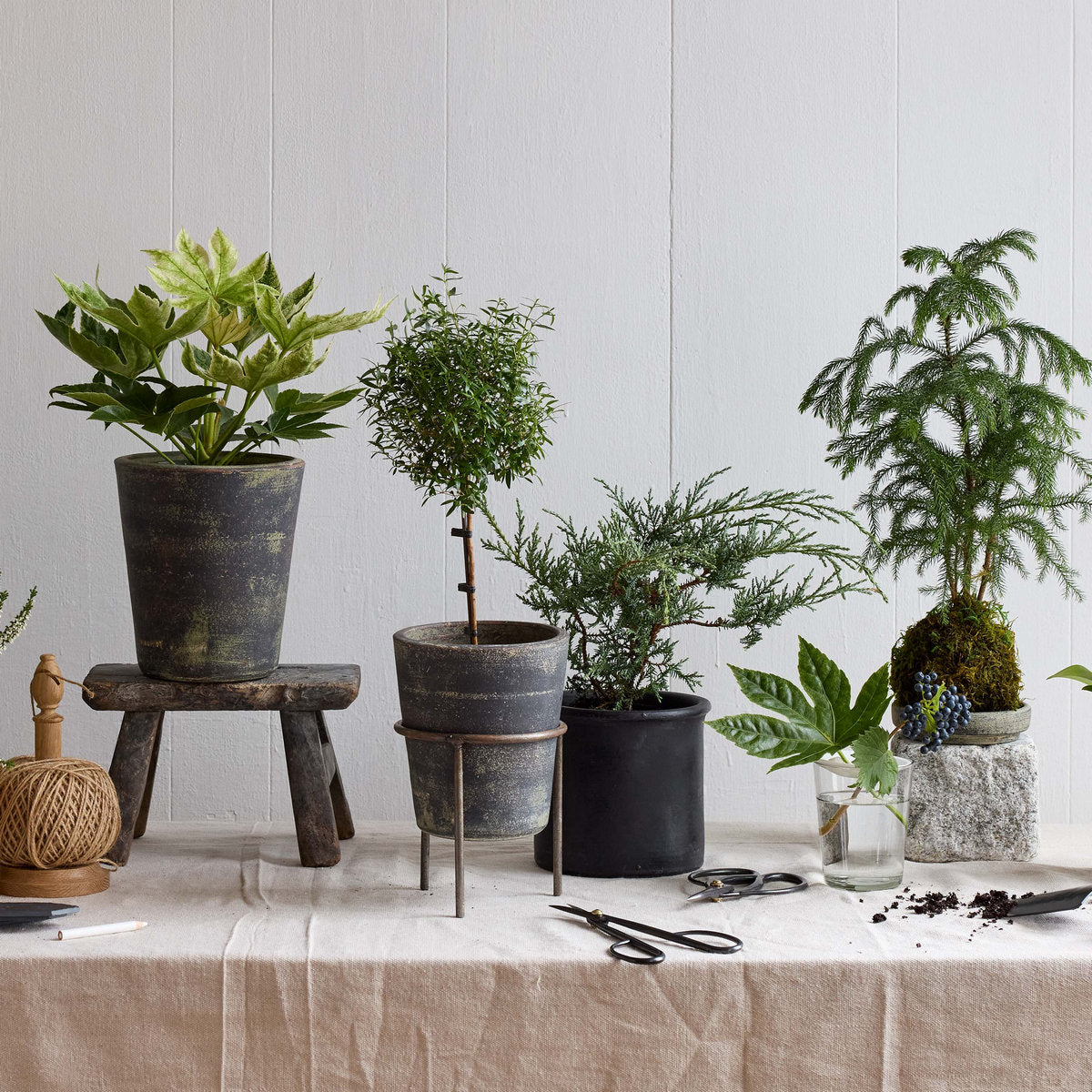 Terra Cotta Basic Planter, Grey Patina