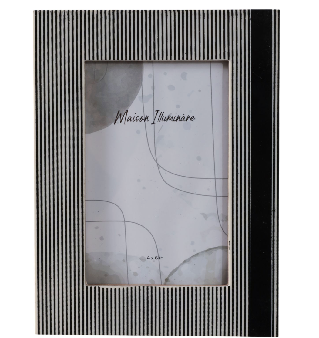 4X6 Lines Photo Frame