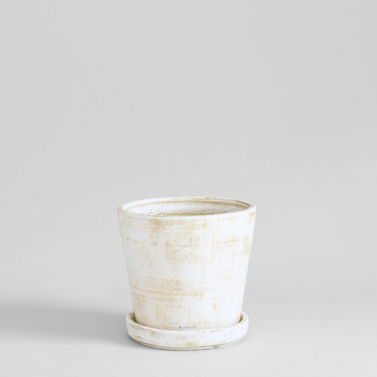 Terra Cotta Basic Planter, White Patina