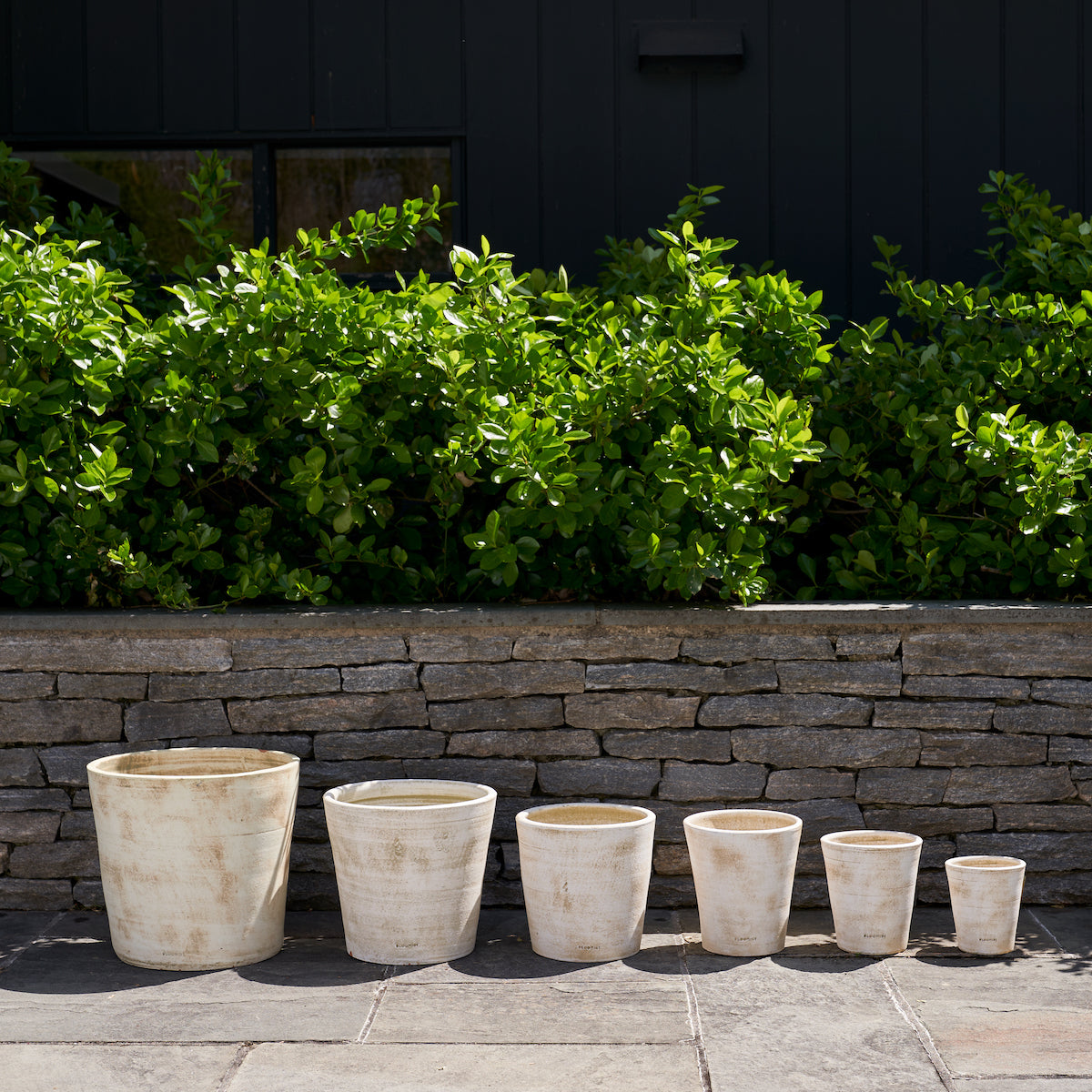 Terra Cotta Basic Planter, White Patina