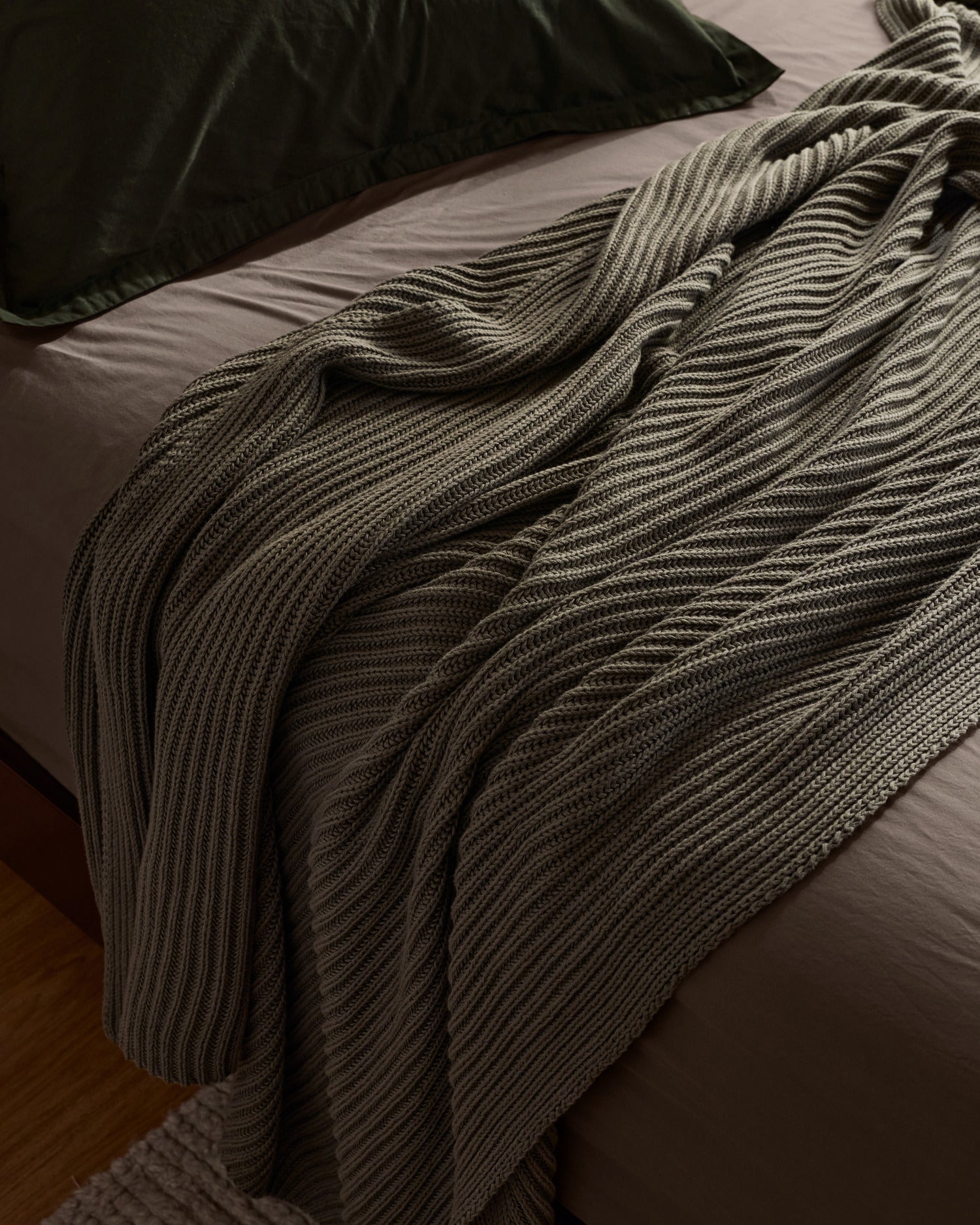 Organic Rib Knit Throw (Thyme)